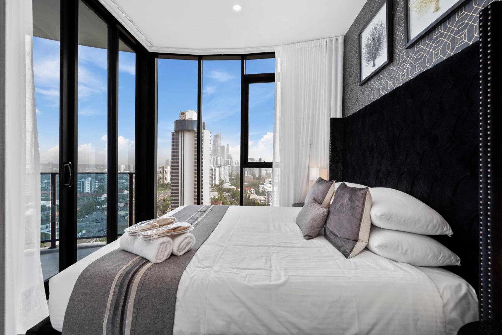 Apartment The Gallery Pure Luxary Sleeps 6 - Optimise Gold Coast