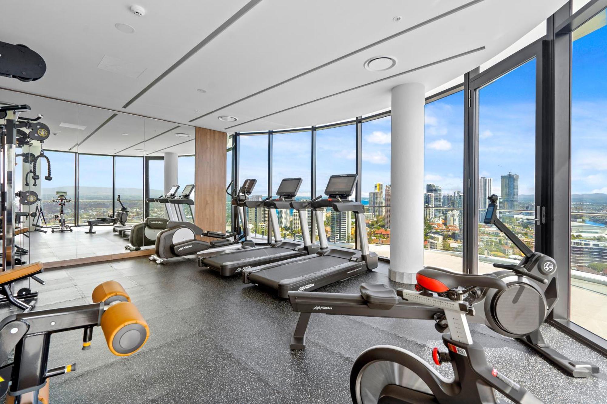 The Gallery Pure Luxary Sleeps 6 - Optimise * Gold Coast